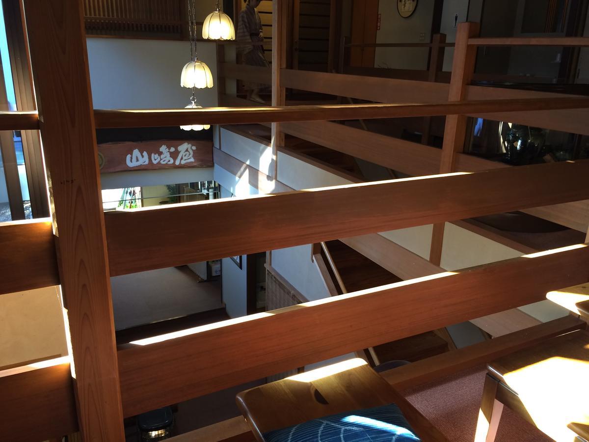 Отель Yudanaka Onsen Yamazakiya Яманути Экстерьер фото